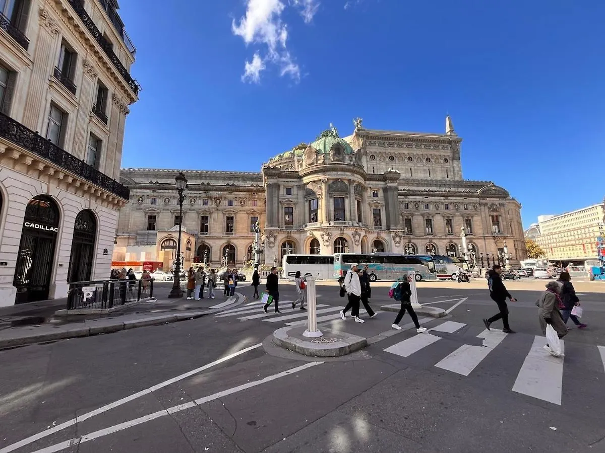 Opera Garnier Apartment Paris